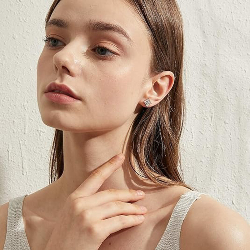 Boucles d'oreilles à clous en moissanite taille princesse en or blanc 14K-2