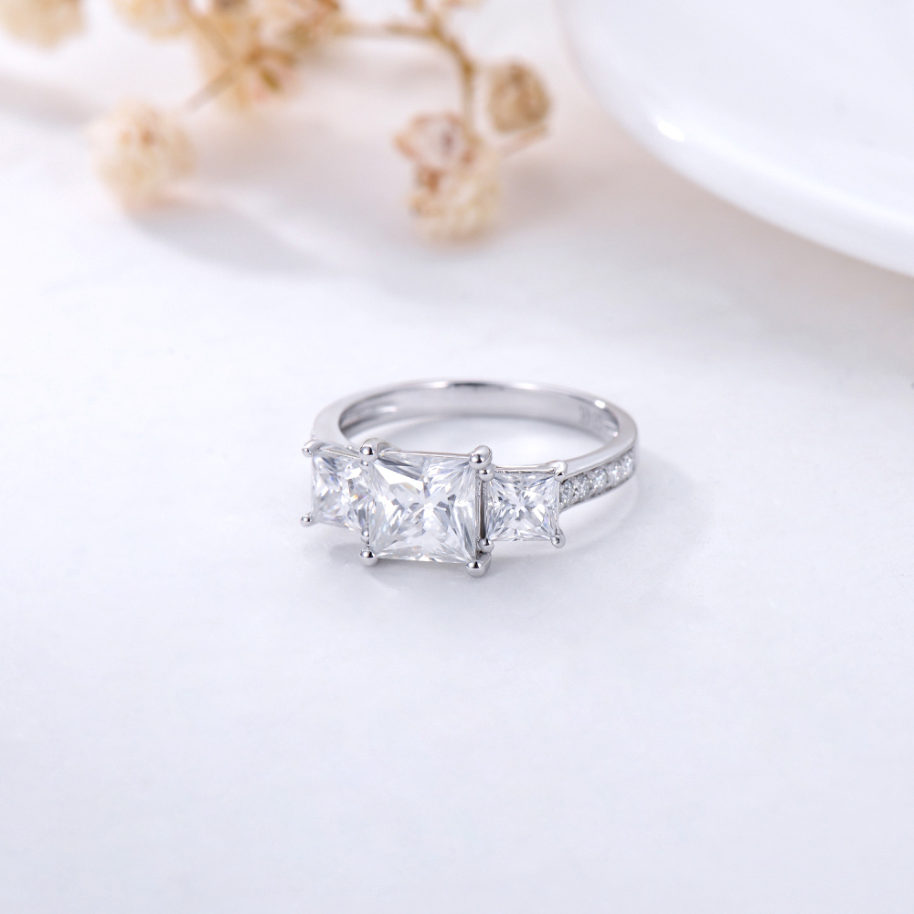 Anello nuziale in oro bianco 10K con moissanite a forma di principessa quadrata-5