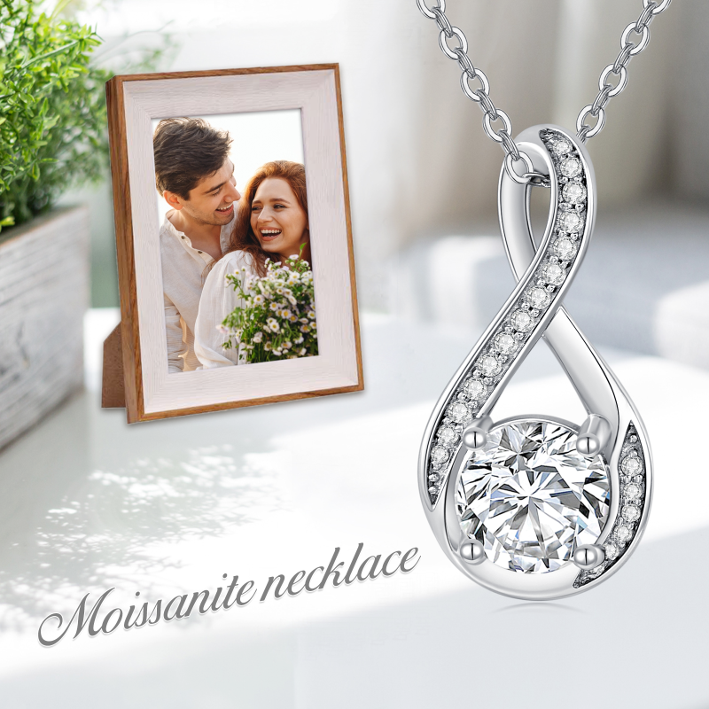 Colar com pendente redondo de moissanita símbolo do infinito em ouro branco 14K-5