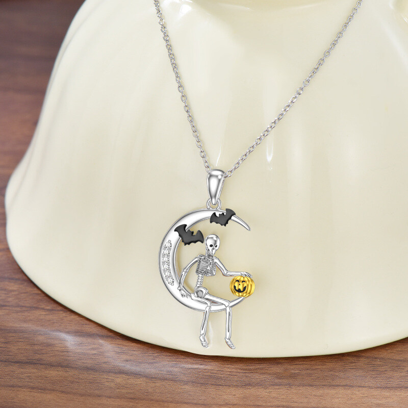 14K Collar con Colgante de Oro Blanco y Oro Amarillo con Diamantes de Laboratorio: Murciélago, Luna y Esqueleto-2