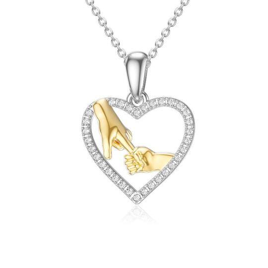 Colar com pingente de coração e mãos dadas Moissanite redondo em ouro branco e amarelo 14K