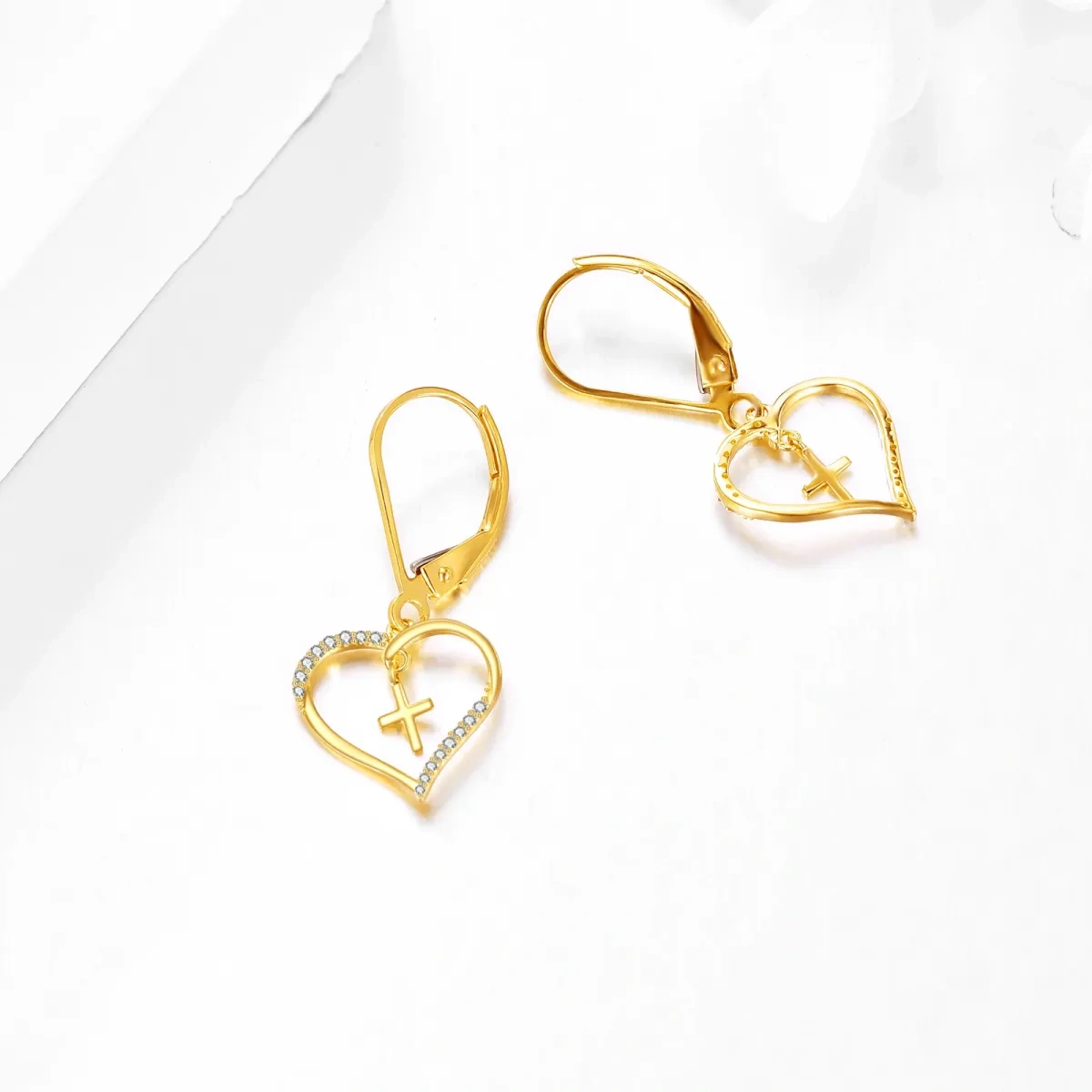 Boucles d'oreilles à levier en forme de cœur avec croix circulaire en or jaune 14 carats et zircone cubique-4