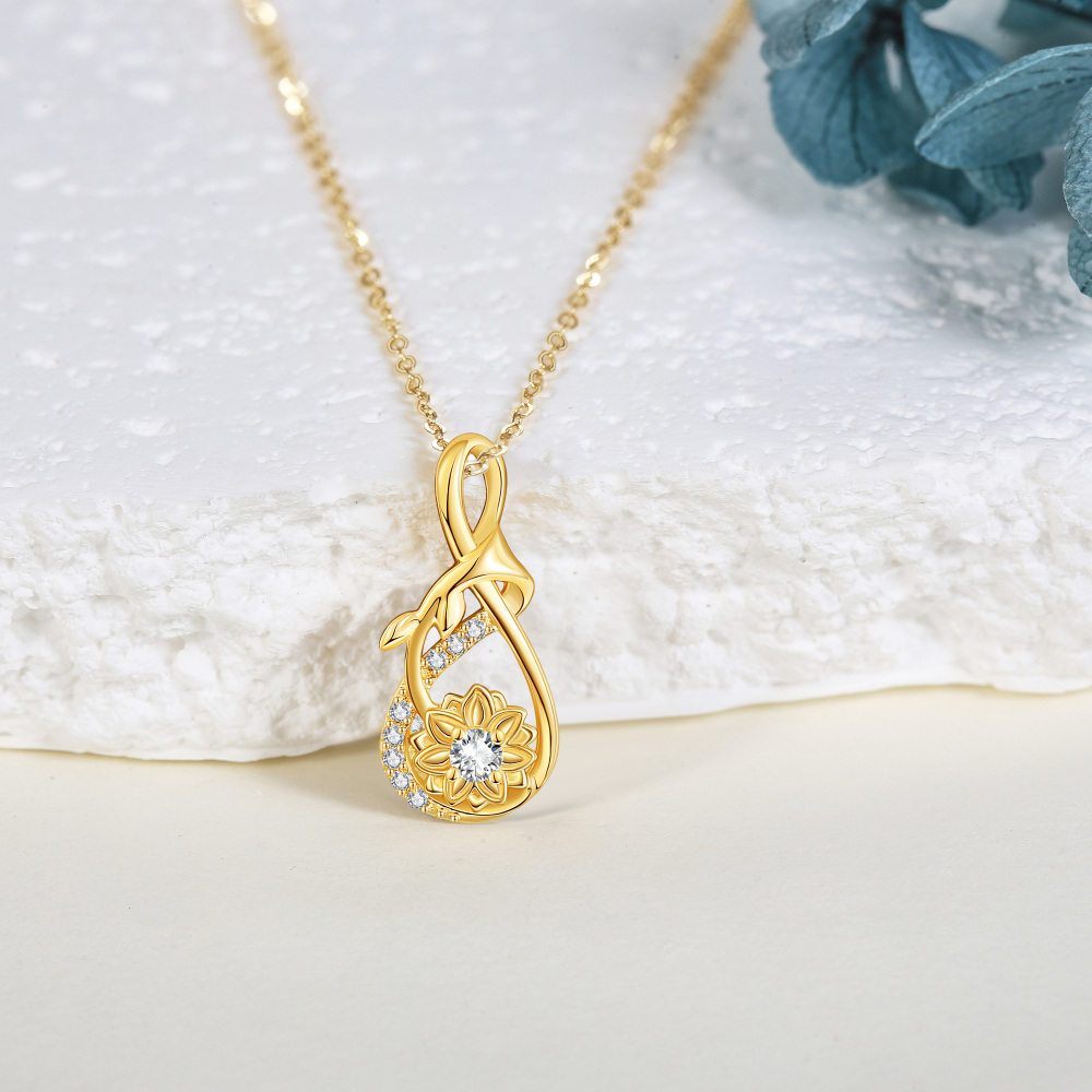 Colar com pingente de girassol circular de zircônia cúbica em ouro amarelo 10K-3