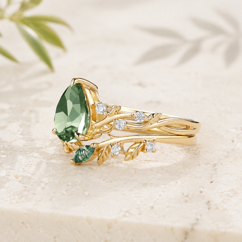 Ensemble de mariage inspiré par la nature, or 10 carats et saphir vert taille poire de 2 carats-3