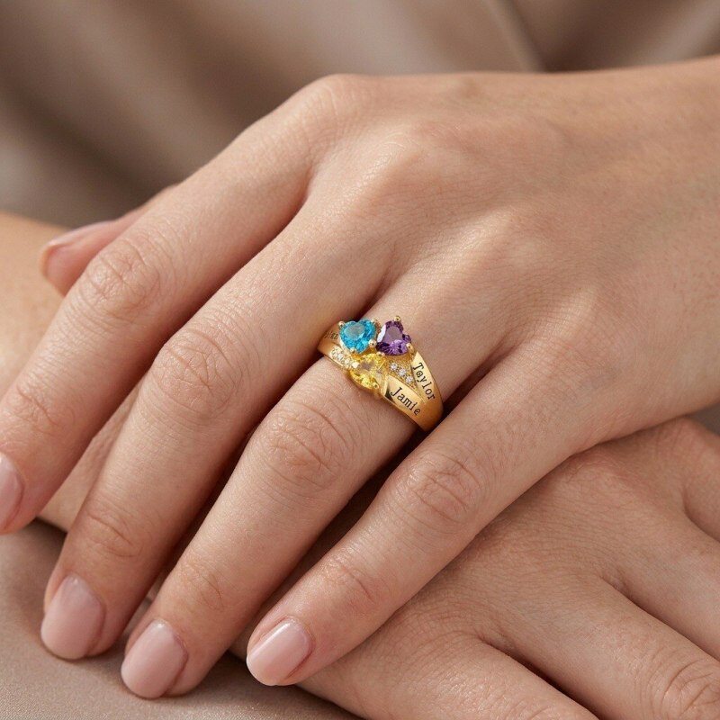 Bague à pierres de naissance personnalisable et gravable en or 10K coupé en cœur-2