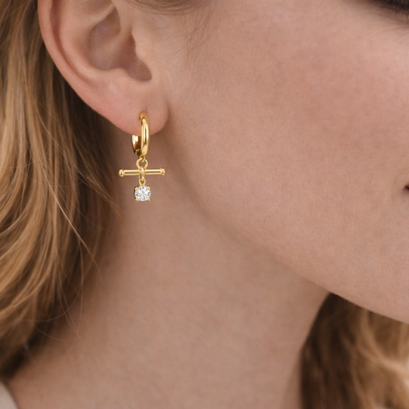 Aretes colgantes de moissanita en oro de 14 quilates-2