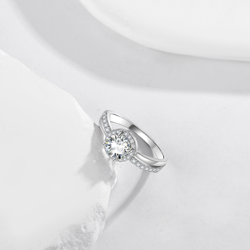 Bague de fiançailles personnalisée en or blanc 18K, 1,5 CT, taille ronde, diamant cultivé en laboratoire, couleur D, pureté VVS2, certification 3EX IGI-4