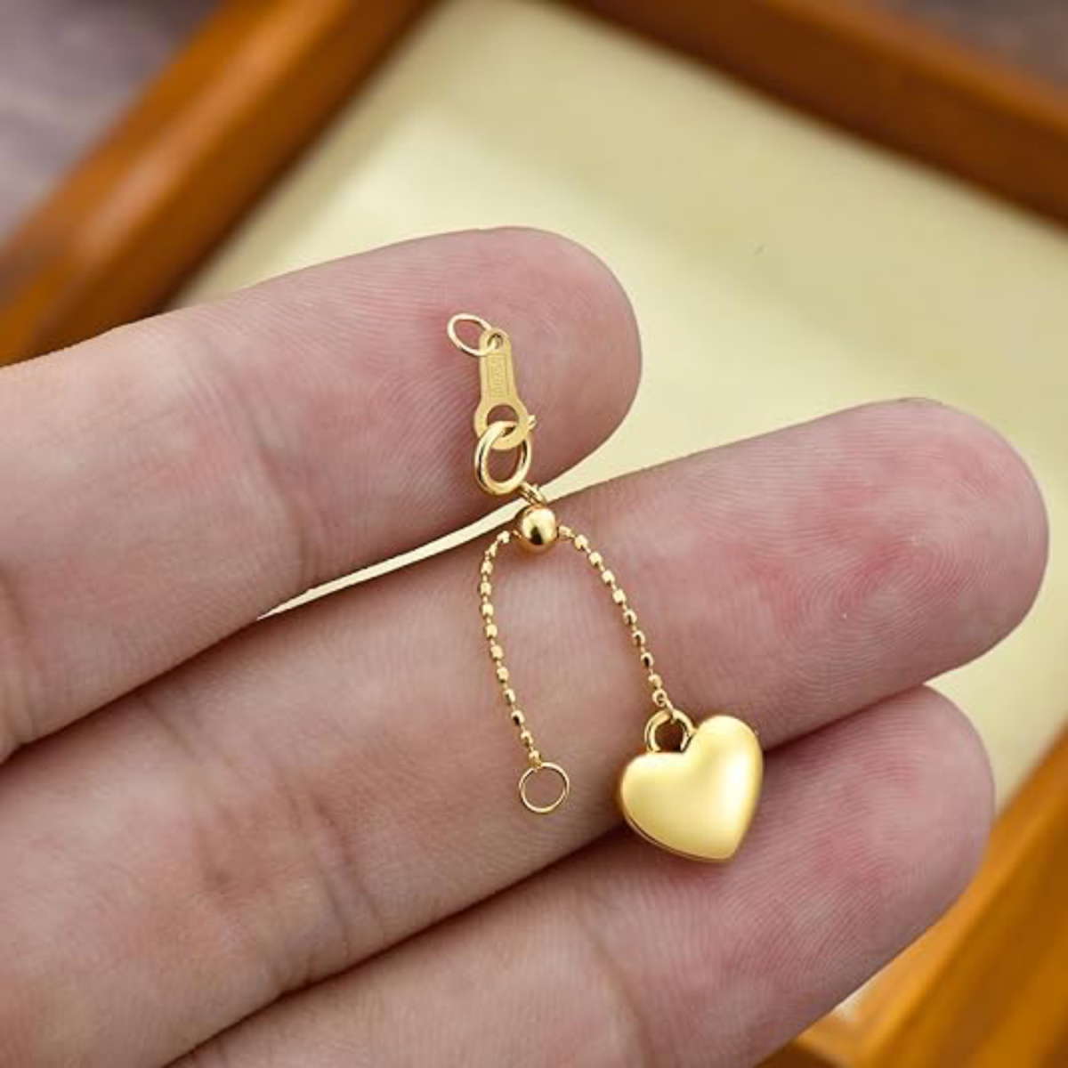 Cadena extensora de oro de 18 quilates con cuentas en forma de corazón de 0,8 mm-2