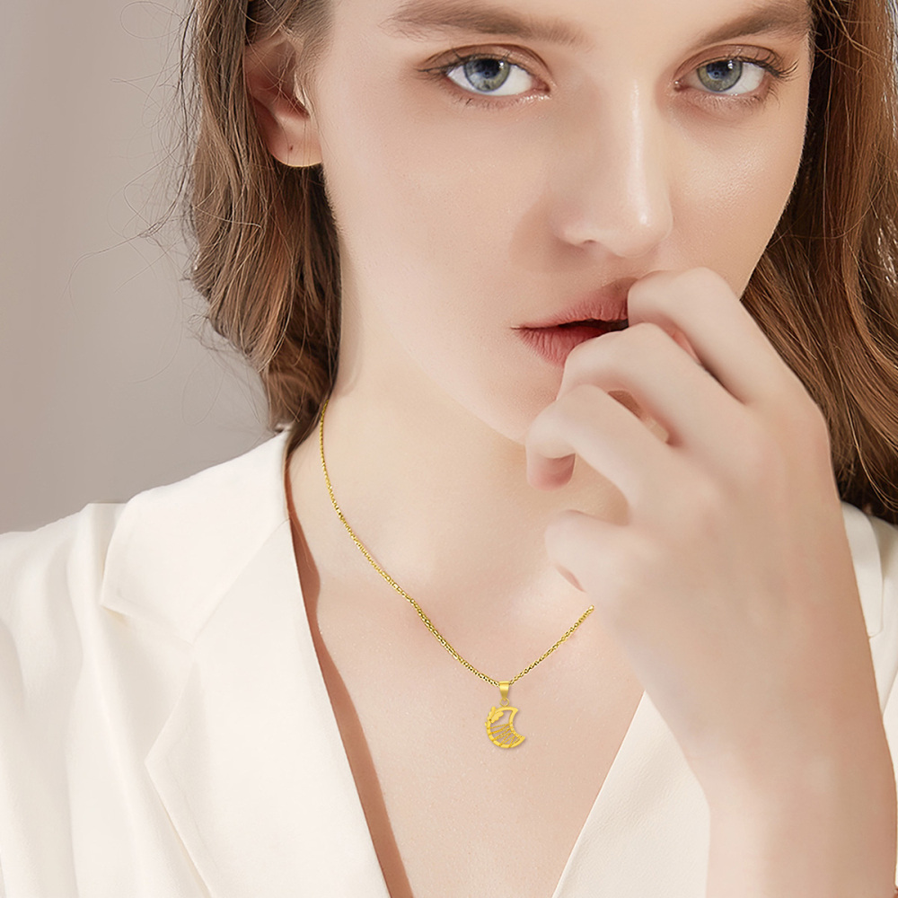 Collana con pendente a forma di luna e farfalla in oro 18 carati-2