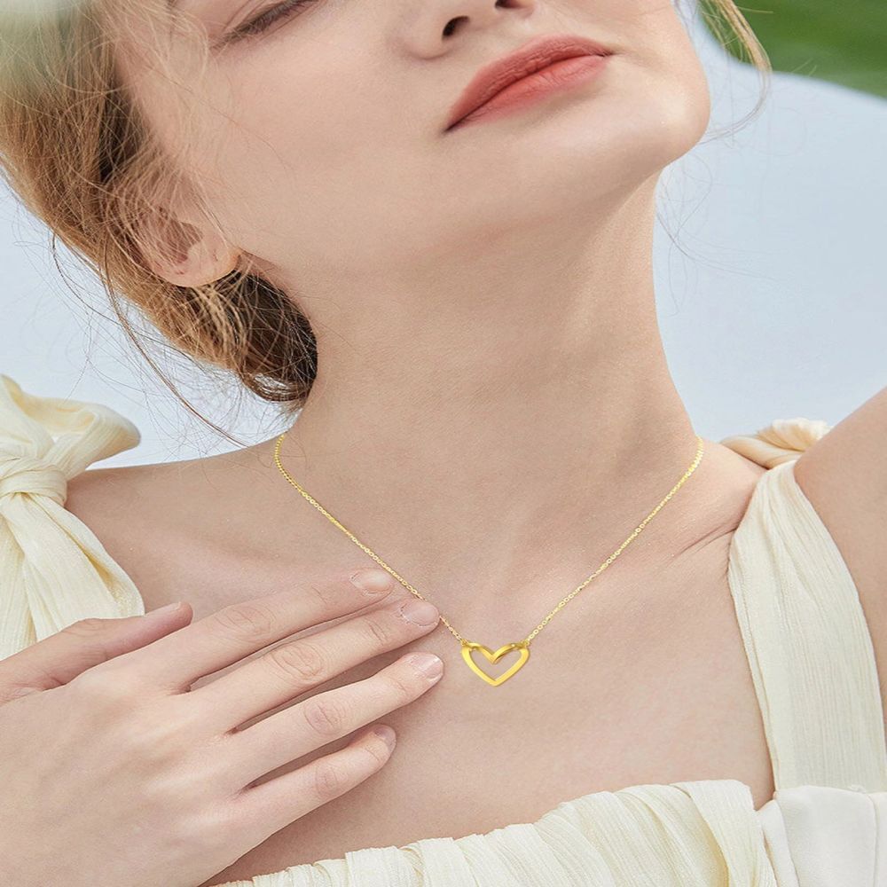Collier en or 10K avec pendentif en forme de cœur en diamant de forme circulaire-2