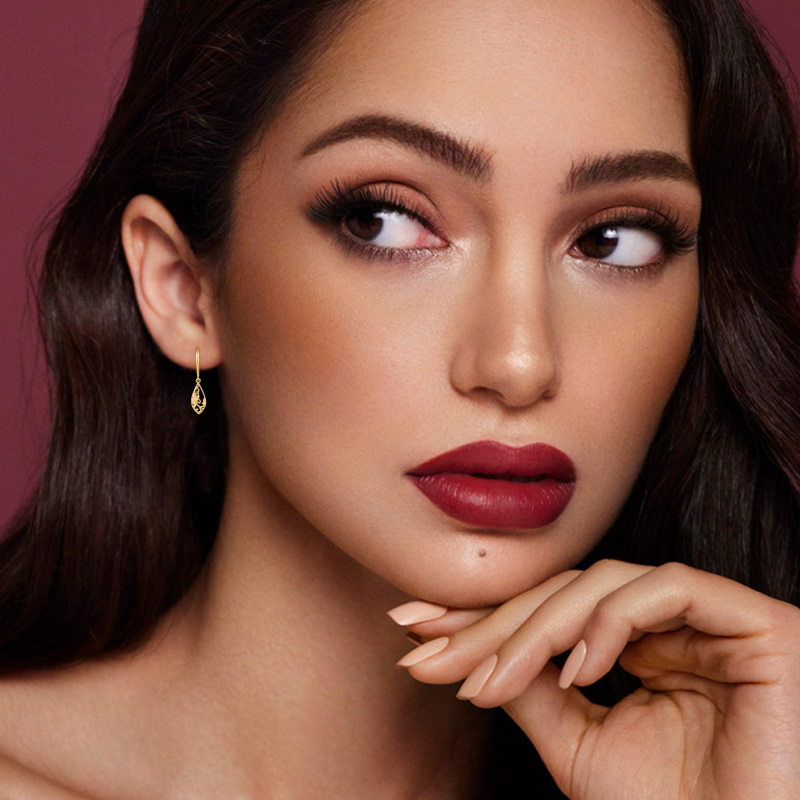 Brincos gota em filigrana de ouro branco 10K-2