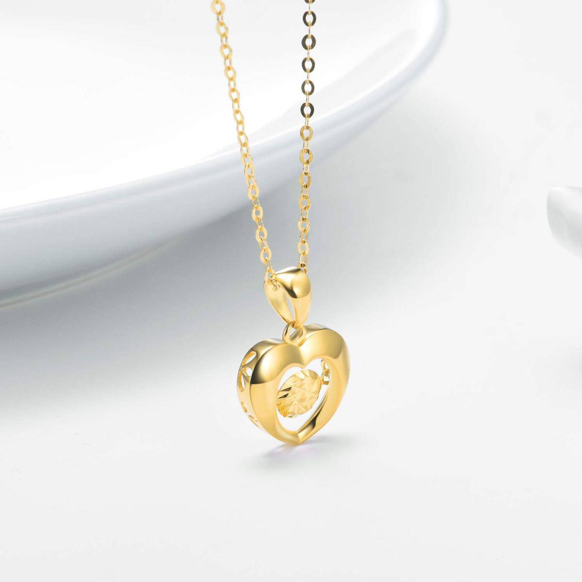 Collana con ciondolo a cuore in oro 18K-4