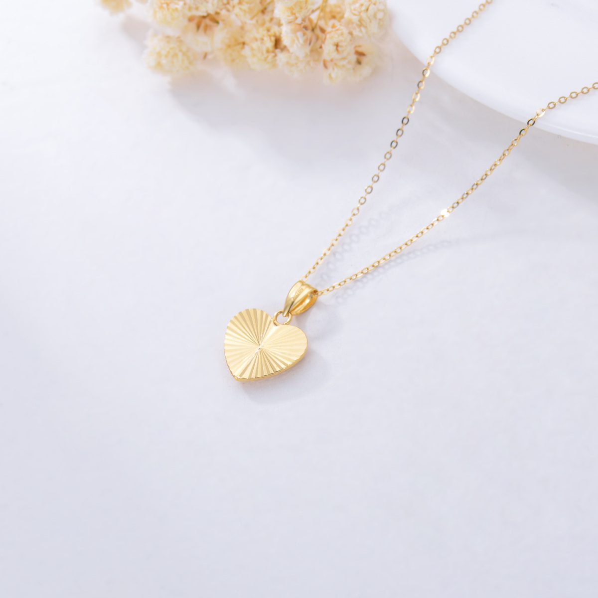 18K Gold Heart Pendant Necklace-4