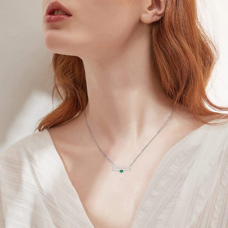 Colar feminino com pendente de nome clássico personalizado em forma de coração em ouro 10K e pedra de nascimento-4