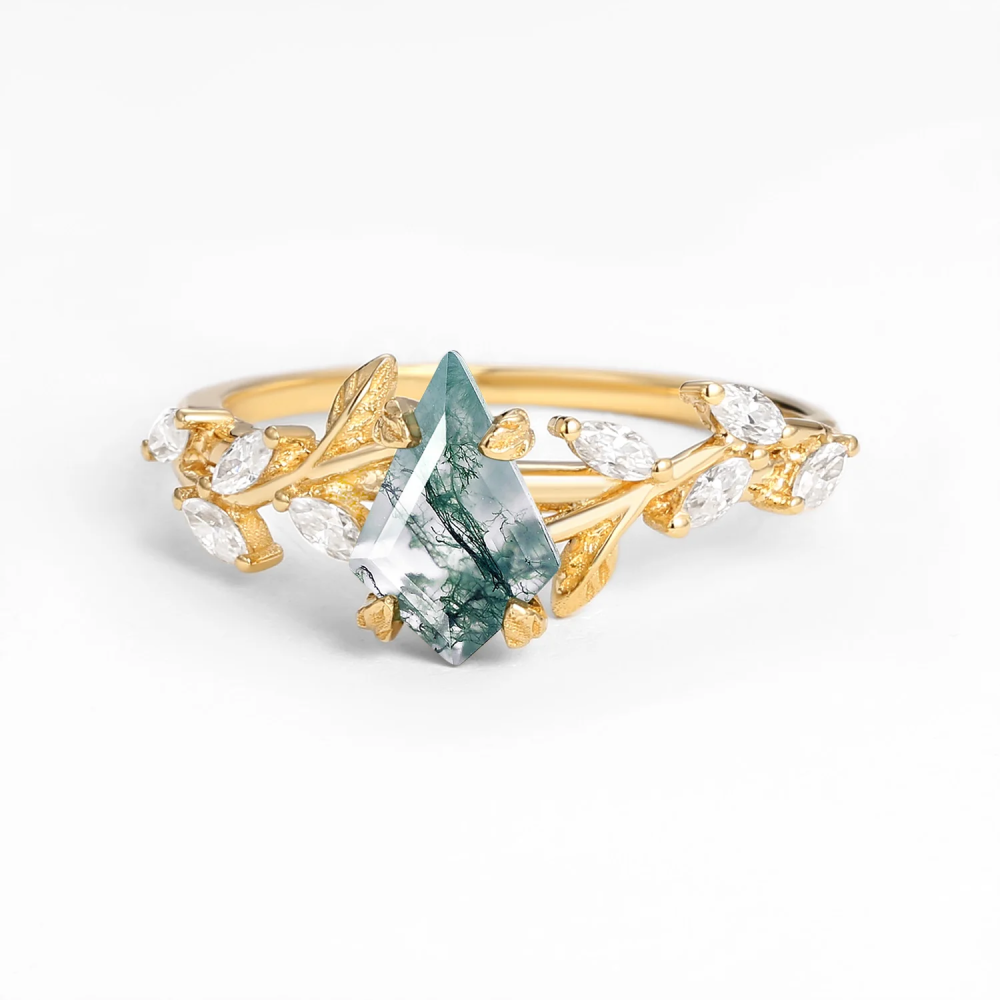 Verlobungsring aus Sterlingsilber mit Gelbgoldbeschichtung und Moosachat im Drachenschliff-4