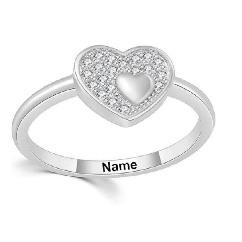 Anillo de compromiso de oro blanco de 18 quilates con corazón de diamantes creados en laboratorio y grabado personalizado con palabra grabada. Certificado IGI 3EX.-2