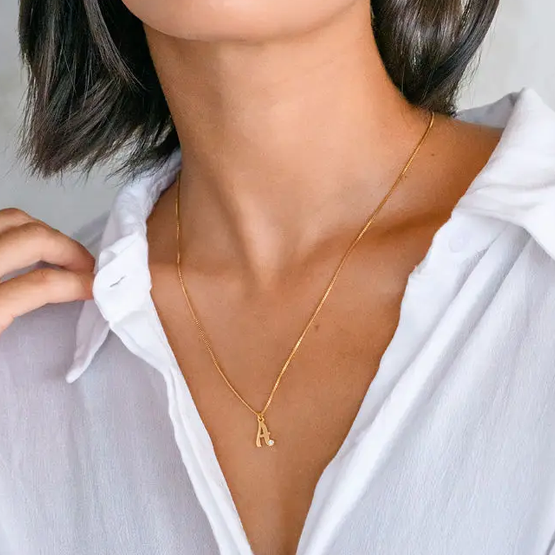 Gepersonaliseerde initialenketting met lab-grown diamant van verguld goud voor vrouwen-2