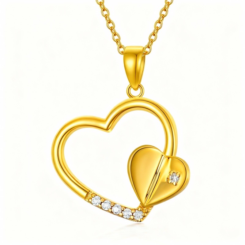 Collar con colgante de corazón de oro de 18 quilates con moissanita y corazón-1