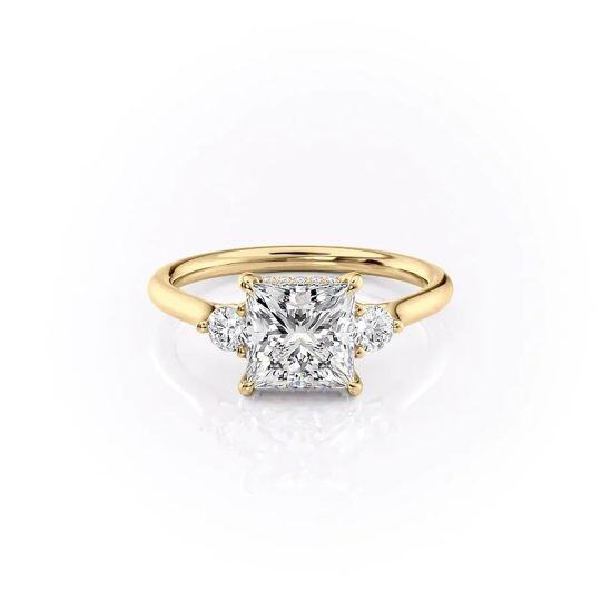 Anel de moissanite banhado a ouro amarelo e prata esterlina