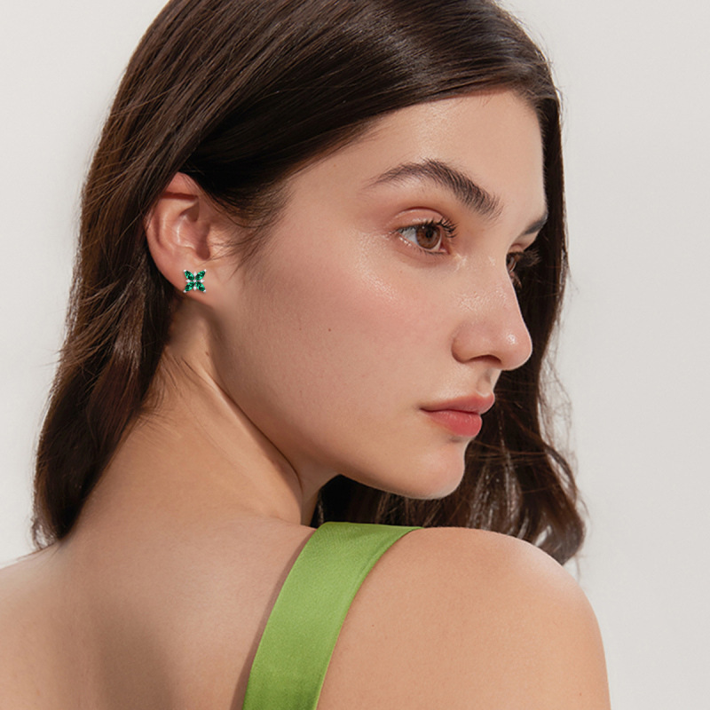 Kolczyki z 18-karatowego złota z cyrkonią w kształcie orchidei-2