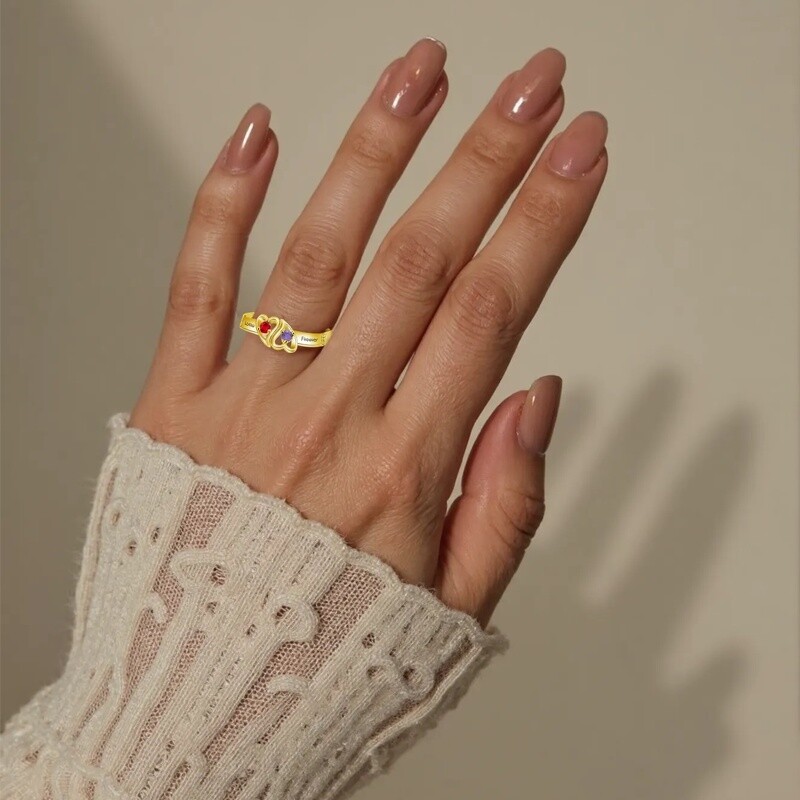 Anel personalizado com nome e pedra de nascimento em ouro vermeil e zircónias cúbicas para mulher-2