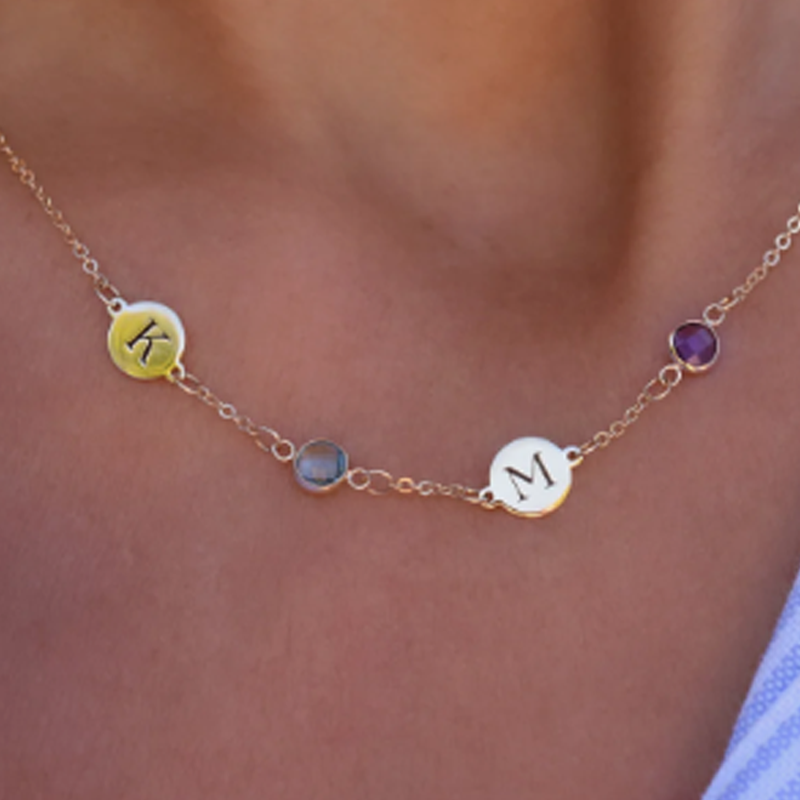 Collar de cadena tipo cable con inicial y piedra de nacimiento personalizada en oro de 10 quilates para mujer-3