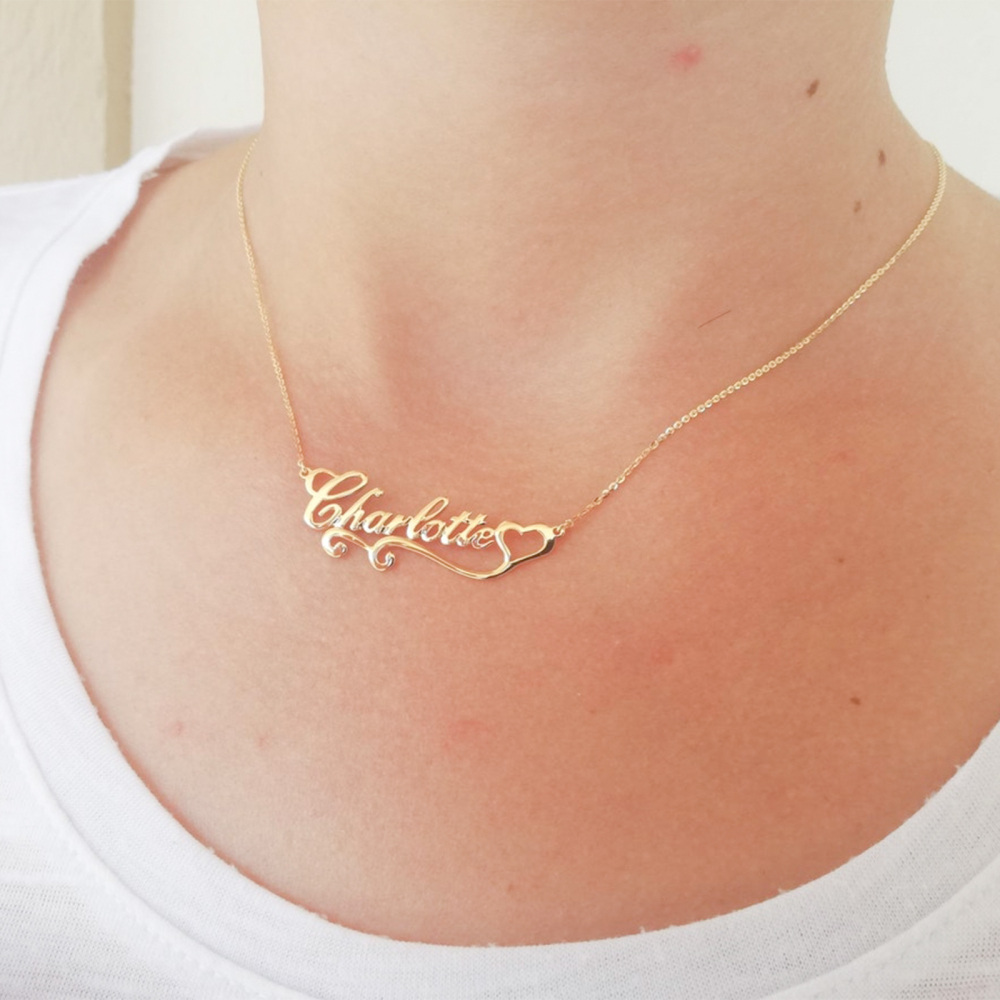 Collar Colgante Clásico Personalizado con Nombre y Corazón en Oro de 10K-2
