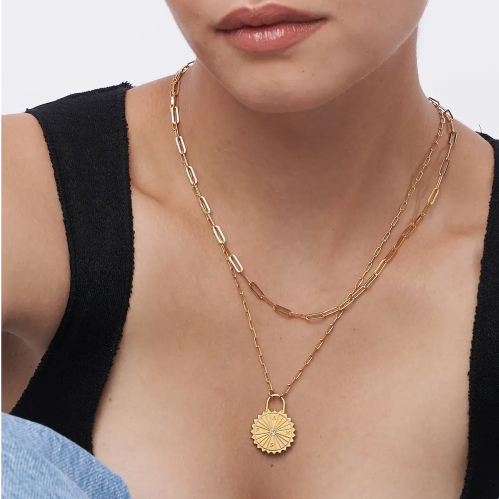 Collar con clip de papel personalizado con inicial de piedra de nacimiento, brújula y sol en oro vermeil para mujeres y hombres-2