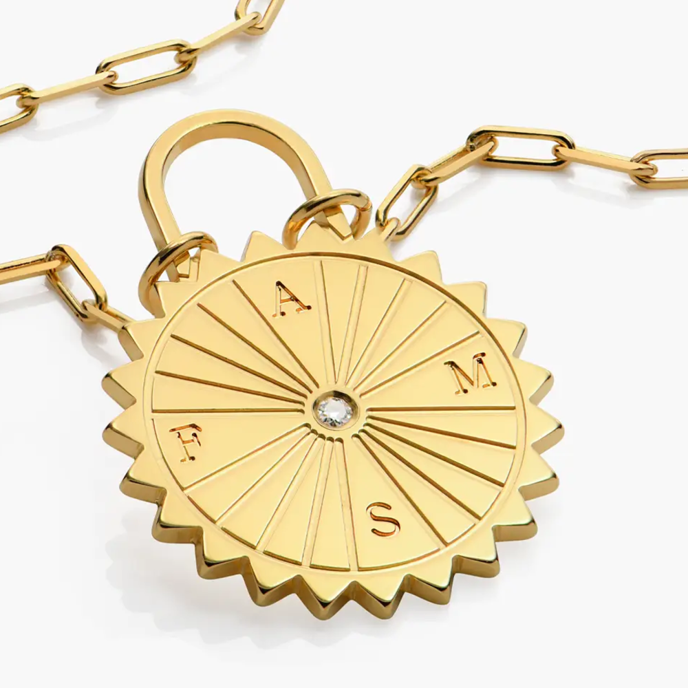 Collar con clip de papel personalizado con inicial de piedra de nacimiento, brújula y sol en oro vermeil para mujeres y hombres-4
