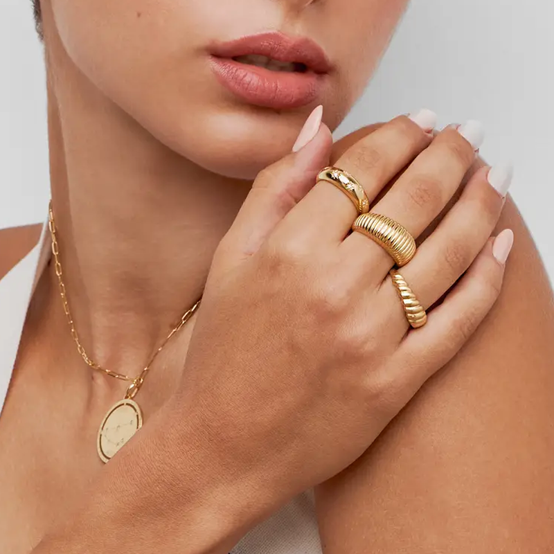 Anillo de oro vermeil con cúpula acanalada para mujer-2