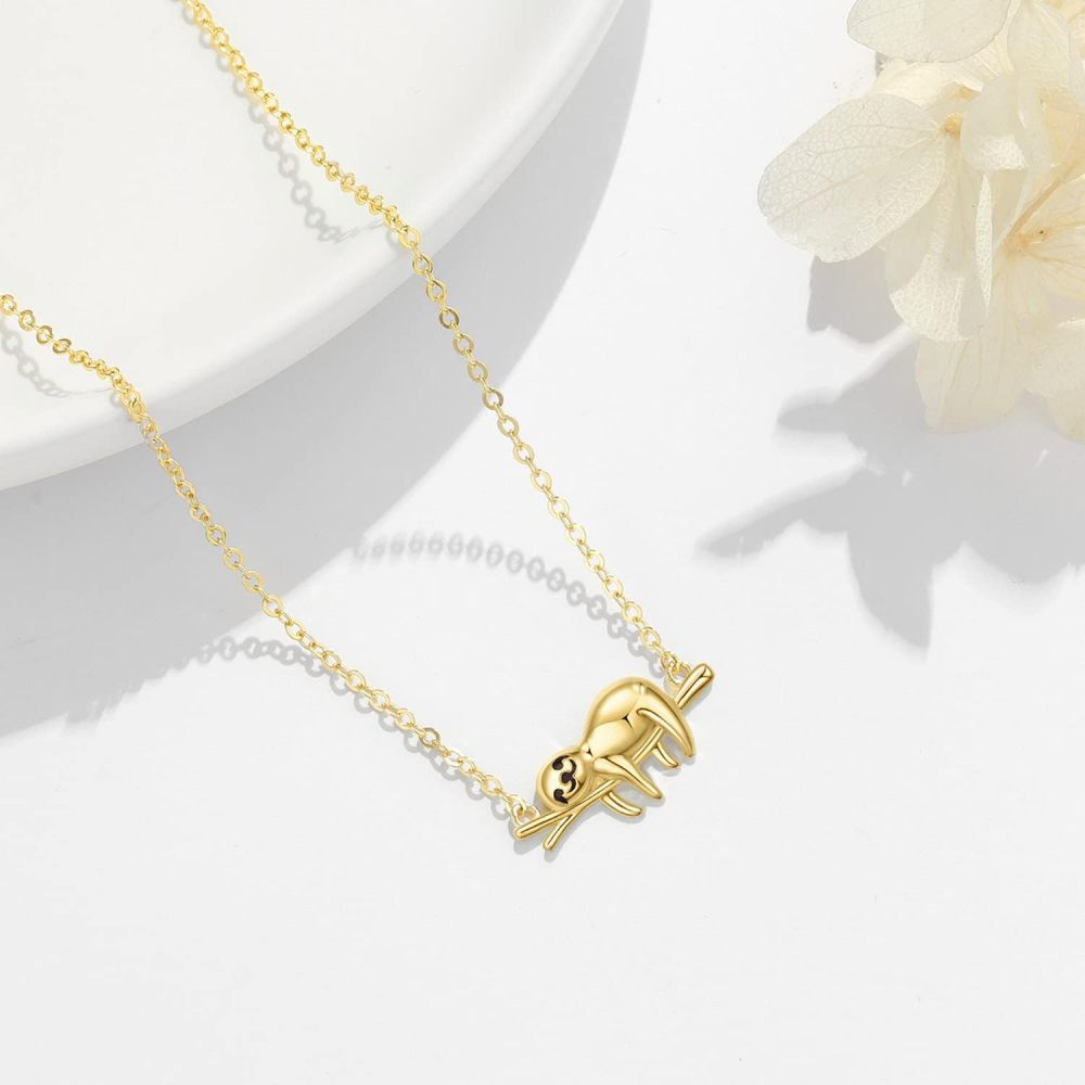 Colar com pingente de preguiça de ouro 10K-4