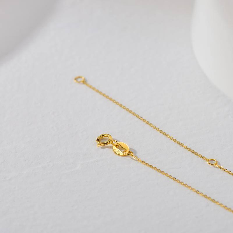 Collier avec pendentif en or 18K en forme de pièce de monnaie étoilée-6