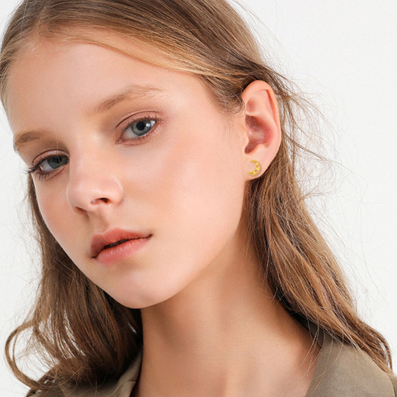 Boucles d'oreilles à tige en or 18 carats avec lune-2