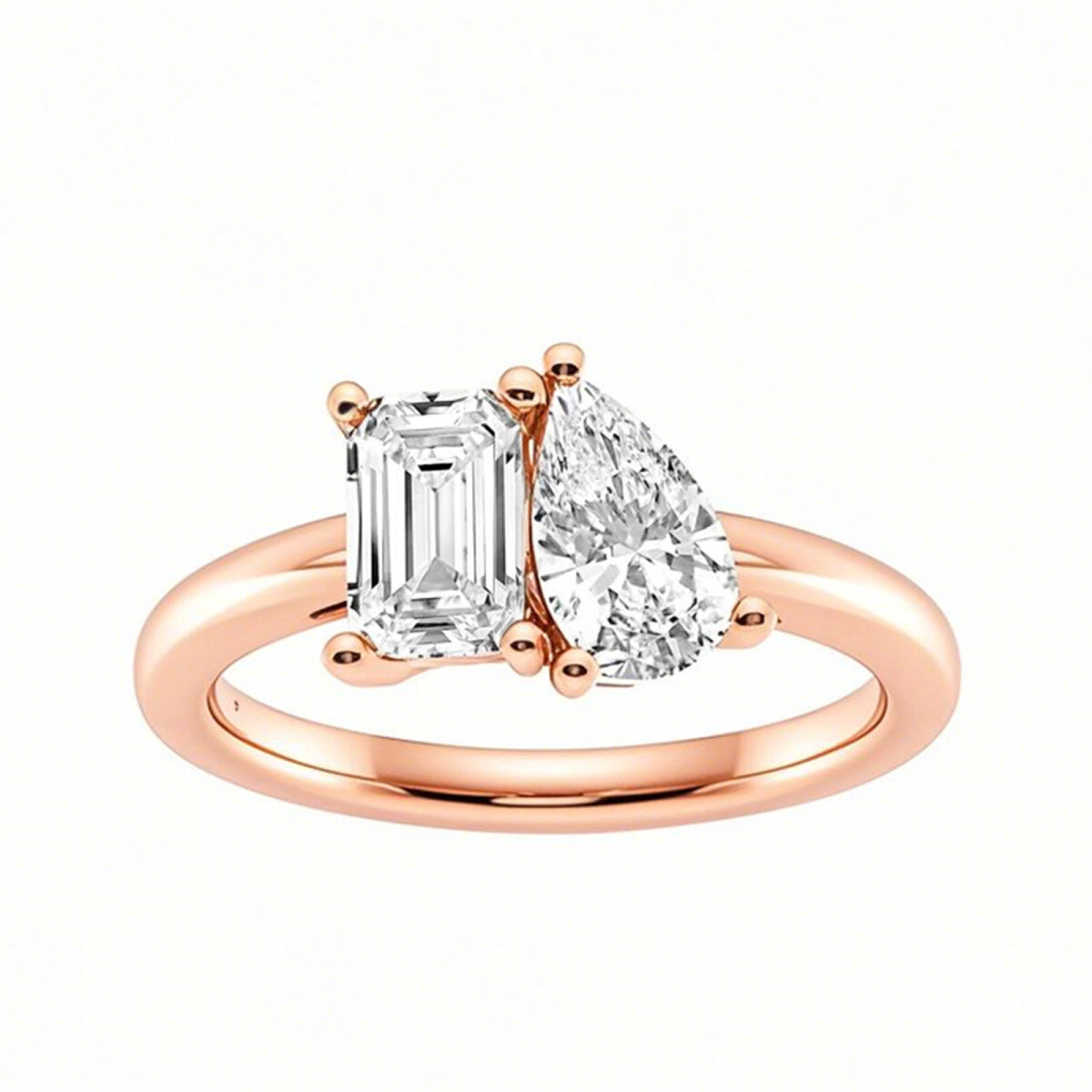 Anillo de compromiso personalizado de moissanita y esmeralda en forma de pera de oro rosa de 14 quilates con peso total de 2 quilates-1