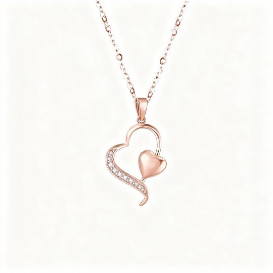 Colar com pendente coração em ouro rosa 10K com diamantes