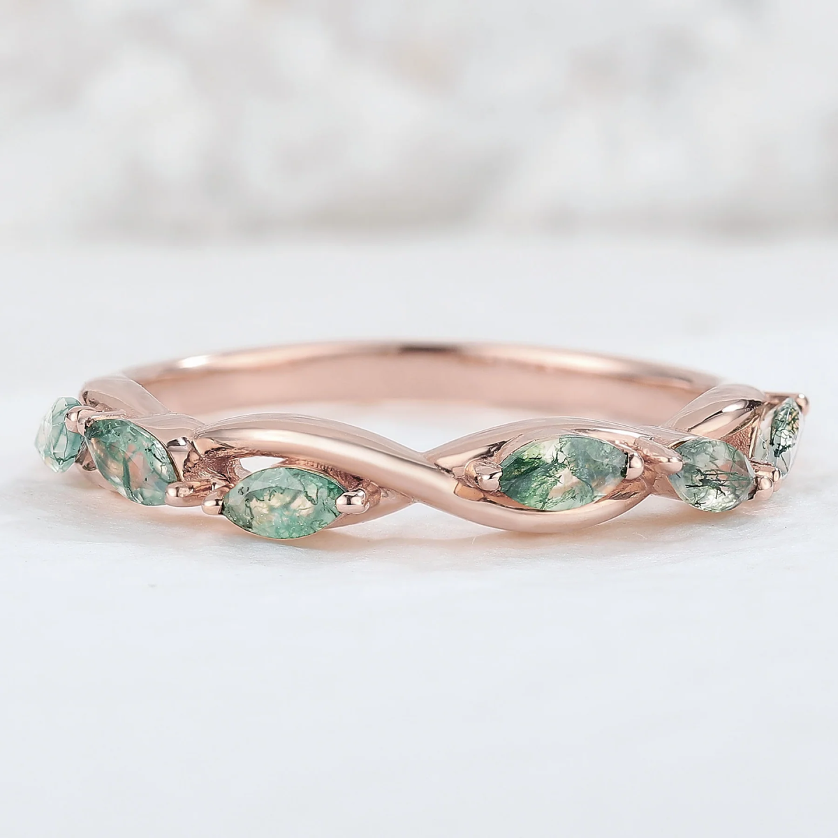 Anillo de ágata musgosa con corte de pera en oro rosa de 10 quilates-1