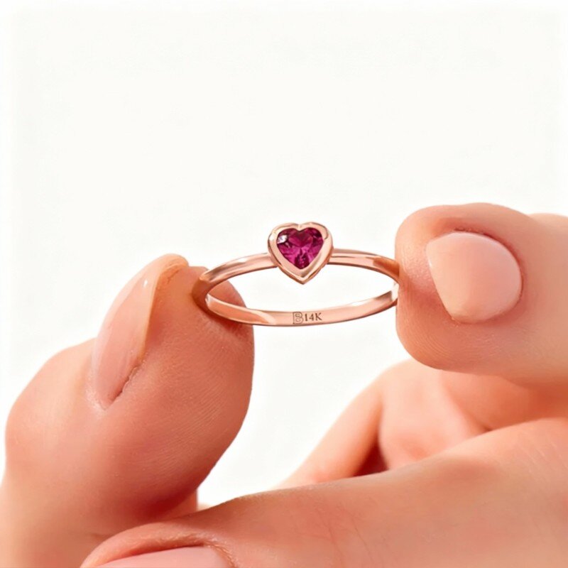 Anel personalizado em ouro rosa 14K com zircónias cúbicas, pedra de nascimento e coração.-1