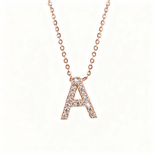 Collier pendentif personnalisé avec initiale en or rose 10 carats et zircone cubique