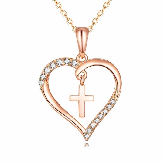 Colar com pendente de cruz e coração em ouro rosa 10K com zircónias cúbicas de corte redondo