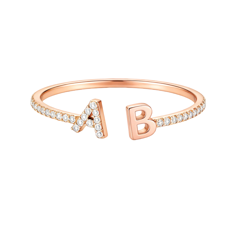 Anillo con inicial personalizada de oro rosa de 18 quilates con talla redonda.-1
