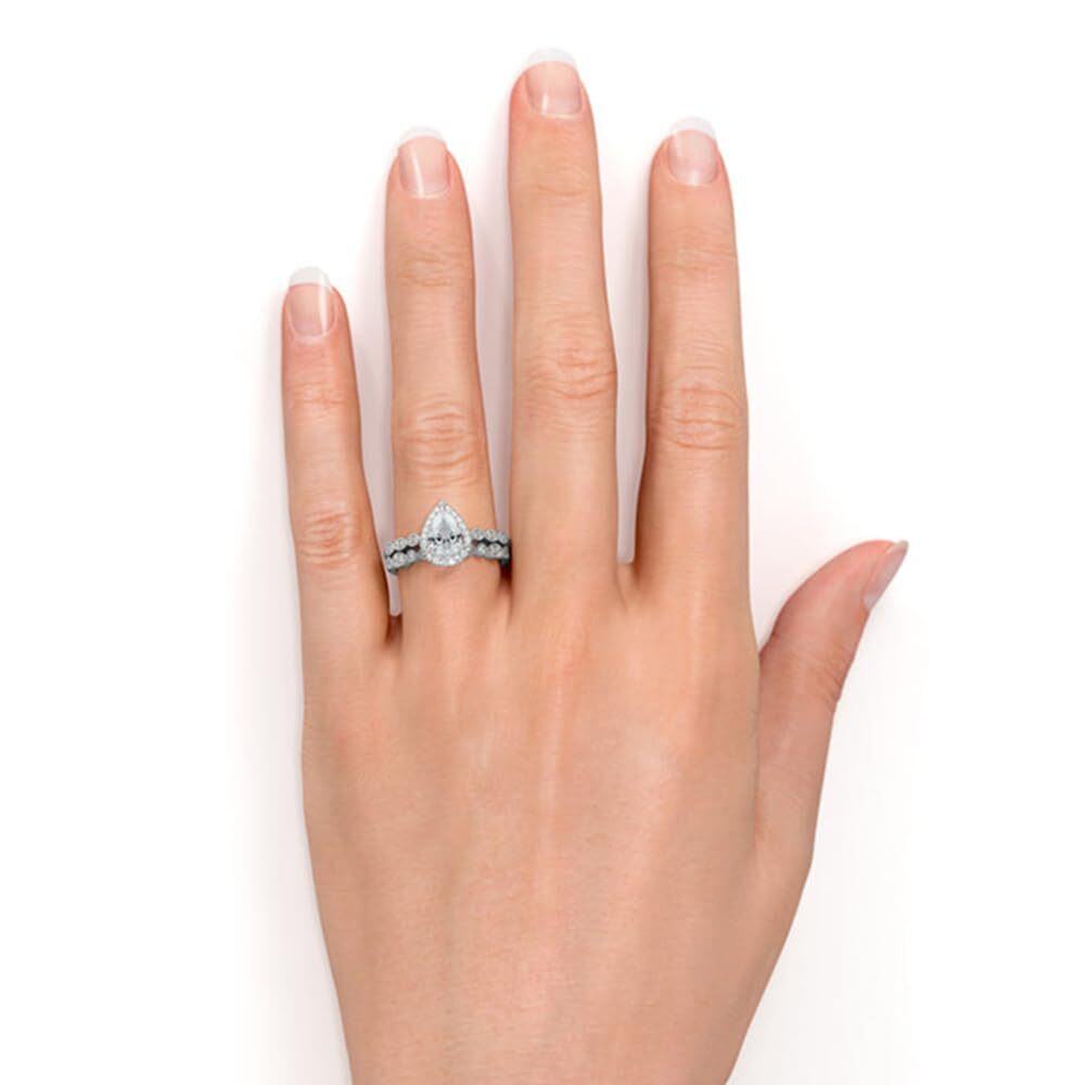 18 Karat Weißgold Birne Moissanit Verlobungsring mit personalisierter Gravur-2