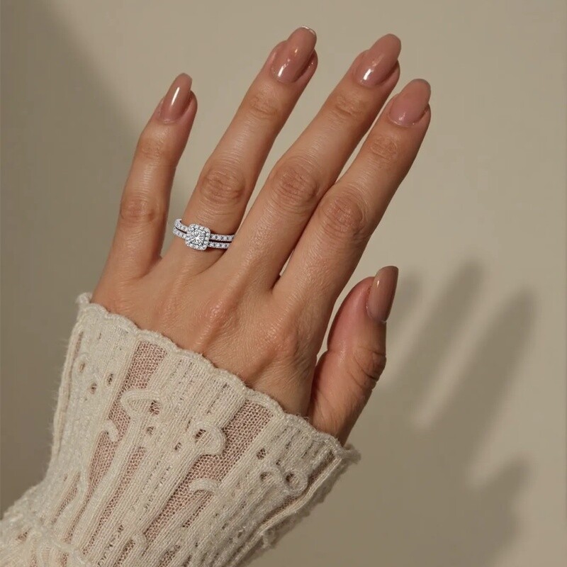 طقم زفاف من الذهب الأبيض عيار 10 قيراط مرصع بأحجار الموزانيت المستديرة بوزن من 1.5 إلى 5 قيراط-2