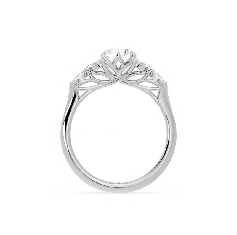 خاتم خطوبة من الذهب الأبيض عيار 10 قيراط، مرصع بحجر مويسانيت ماركيز، وزنه قيراط واحد، بنقش شخصي-3