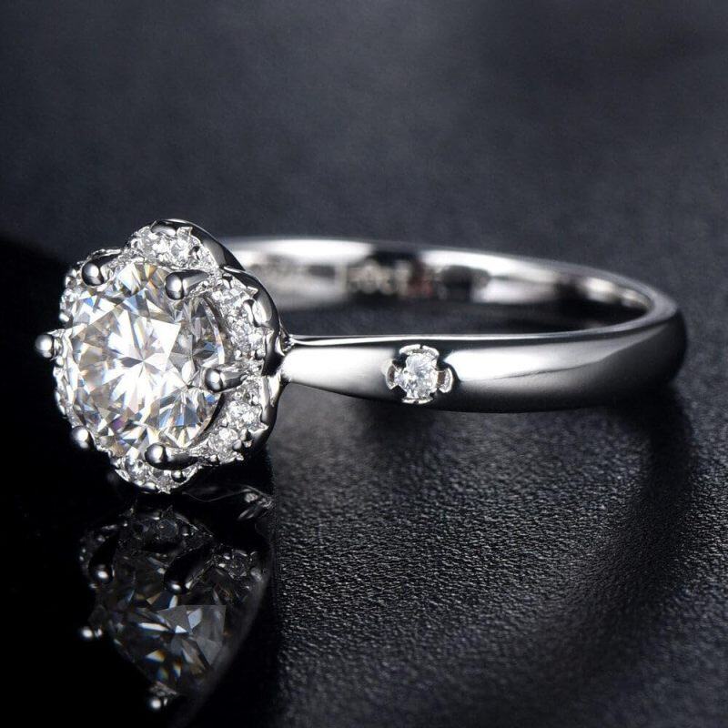 10K White Gold Moissanite Engagement Ring-4