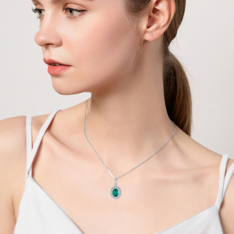 Collier pendentif ovale en or blanc 10 carats avec diamant et émeraude-2