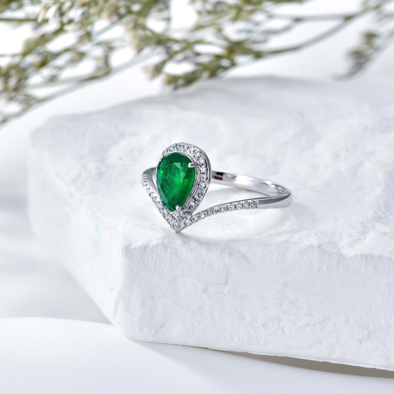 Bague de fiançailles personnalisée en platine avec émeraude taille poire de 2,5 à 7,5 ct. T.W., bague d'anniversaire-3