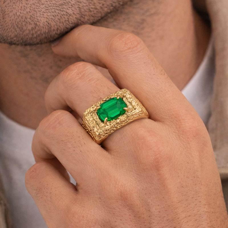Anillo de oro blanco de 10 quilates con esmeralda artificial de talla ovalada para hombre.-2