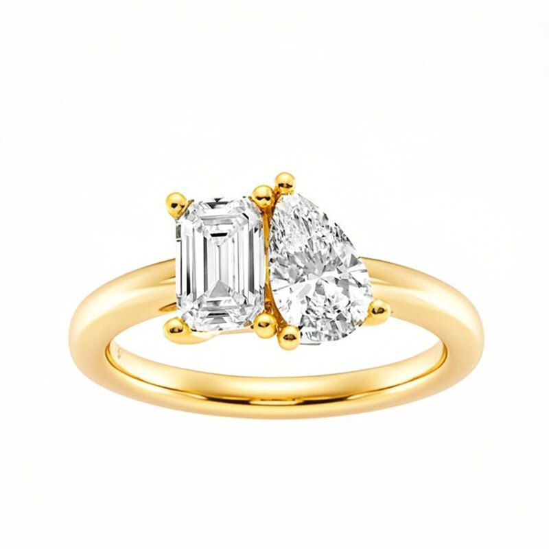 Anillo de compromiso personalizado de oro de 10 quilates con moissanita esmeralda en forma de pera de 2 quilates en total.-1