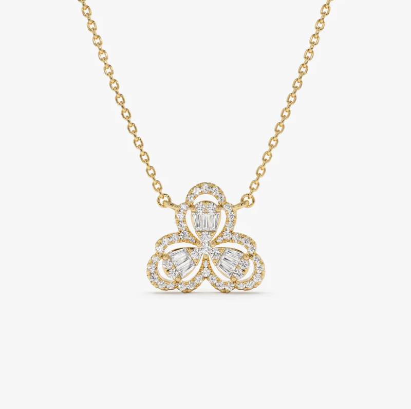 Naszyjnik z koniczynką ze złota 14K o masie 0,25 ct z diamentami w kształcie bagietki-1