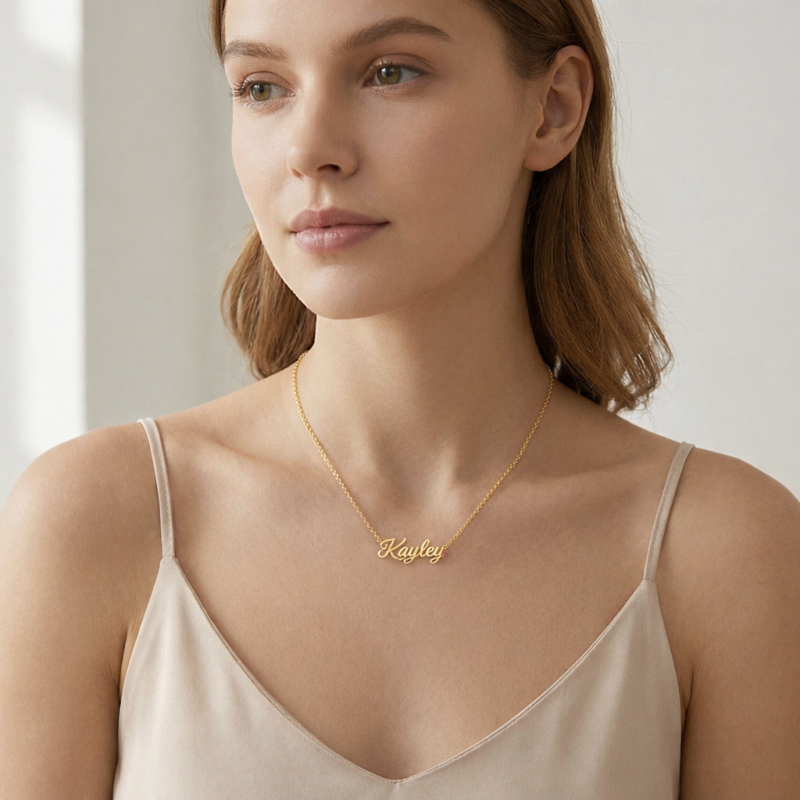 Personalisierte Halskette aus 10-karätigem Gold mit Zirkonia, Geburtsstein, klassischem Namen und Herzanhänger-2